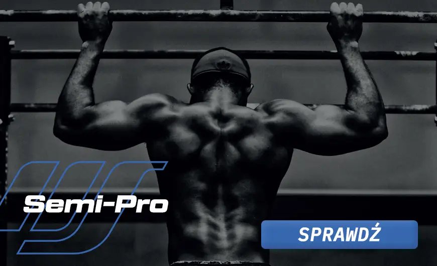 Muskularny mężczyzna wykonujący podciągi na drążku, kategoria Semi-Pro