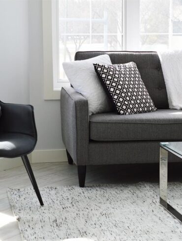 Creating a stylish, comfortable, and functional home doesn’t have to come with a hefty price tag. At Furniture in Fashion, we believe that everyone should have access to high-quality, trendy furniture at affordable prices. Whether you're looking to update a single room or furnish your entire home, we offer a wide range of stylish furniture pieces that can help you create a beautiful home without breaking the bank. Here’s how you can transform your living space with our affordable and stylish furniture solutions.