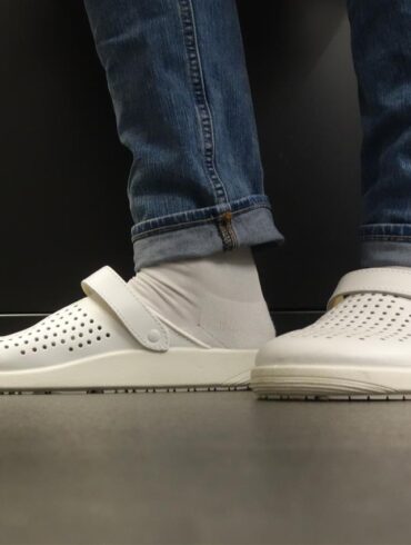 Start-Rite Shoes is a trusted British brand specializing in high-quality footwear for babies, children, and teenagers. With a heritage dating back to 1792, the company has spent over 230 years perfecting the art of designing shoes that support healthy foot development, comfort, and durability.