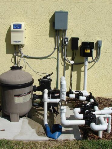 Acquaxcasa.com is an e-commerce store focused on drinking-water treatment products—from activated carbon filters to complete under-sink purifier kits, plus a strong range of CO₂ cylinders used for sparkling-water systems and dispensers. The site is built for people who want to improve water quality at home or in professional settings (like cafés and restaurants) while reducing reliance on bottled water.