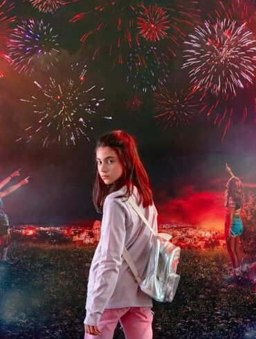 Stranger Things has always lived in the space between nostalgia and unease, blending small town familiarity with creeping supernatural threat. Stranger Things: The First Shadow takes that tension and reshapes it for the stage, offering something that feels neither like a spin-off nor a novelty adaptation. Instead, it functions as a narrative expansion, one that deepens the mythology while standing confidently as a theatrical work in its own right. Set decades before the events of the series, the production explores Hawkins at a quieter, more fragile moment. Familiar names appear, but in unfamiliar forms, allowing the audience to see how ordinary lives begin to bend toward something darker. This prequel structure is central to the experience. Rather than relying on recognition alone, the story invites viewers to reassess what they think they know about the world of Stranger Things.