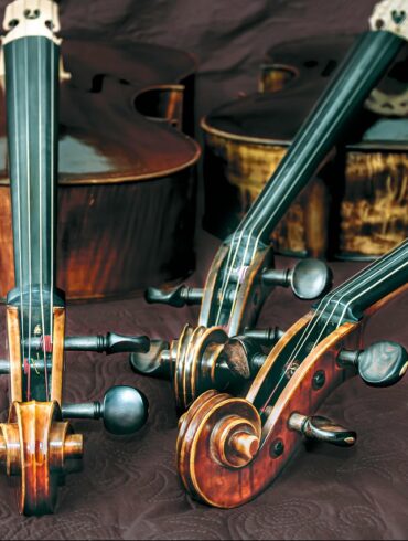 Bax-shop is uitgegroeid van een gespecialiseerde winkel tot een van Europa's meest vertrouwde bestemmingen voor muzikanten, dj's, producers en makers. Bekend om zijn enorme productaanbod, concurrerende prijzen en deskundige begeleiding, is het merk uitgegroeid tot een onmisbare bron voor iedereen die van muziek houdt of met geluid werkt. Of je nu een beginner bent die zijn eerste instrument koopt of een doorgewinterde professional die zijn studioapparatuur wil upgraden, Bax-shop biedt een soepele, deskundige en betrouwbare winkelervaring die elke fase van de creatieve reis ondersteunt.